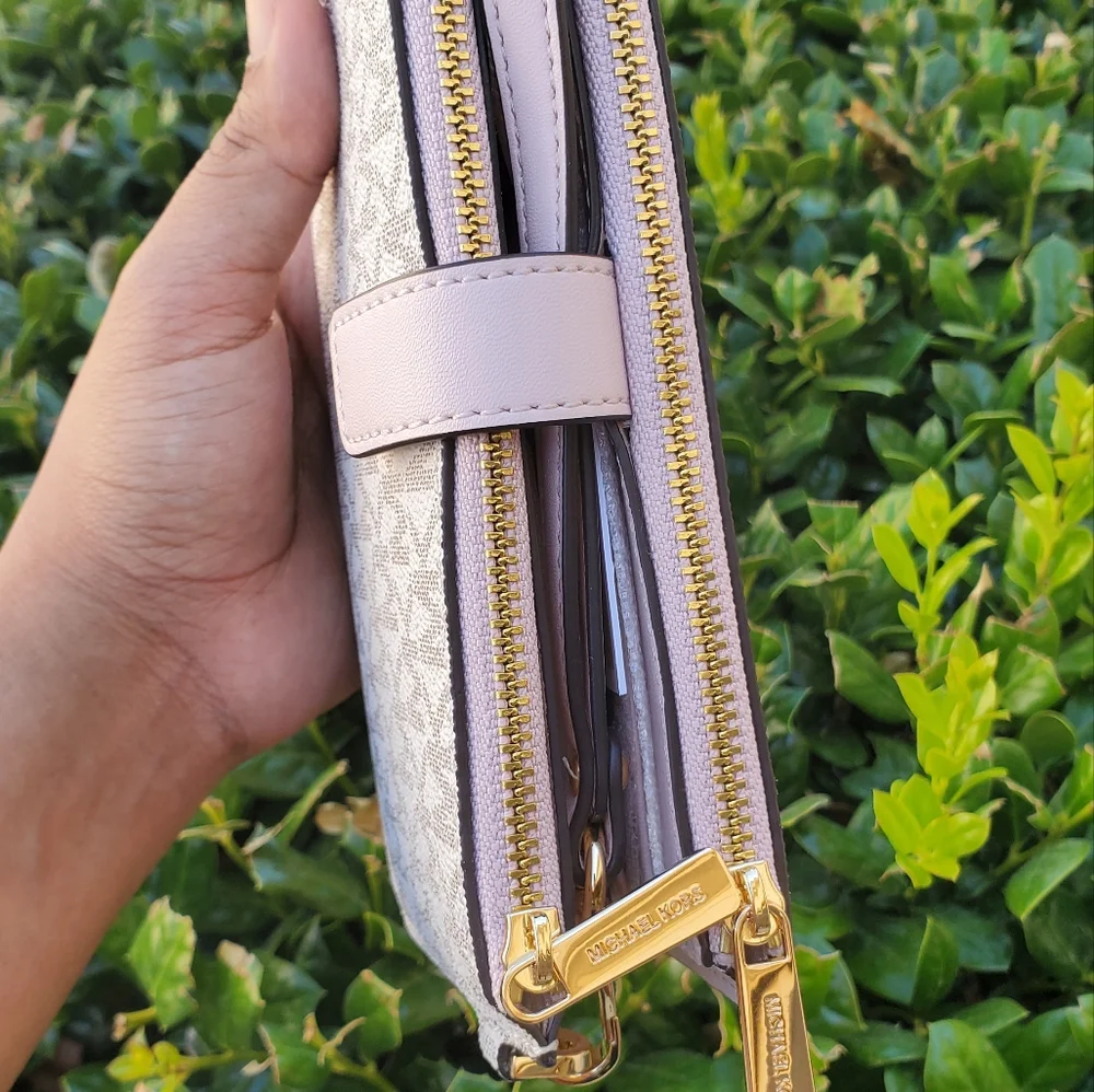New Michael kors Wallet Double Zipper Vanilla with pink color - Picture 12 of 14